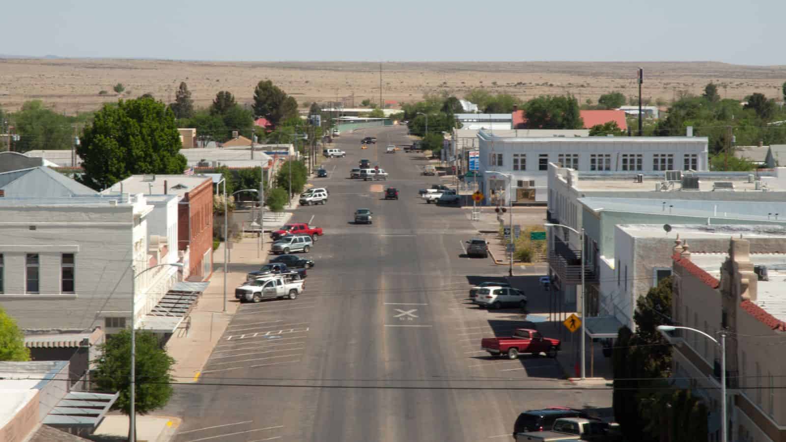 BlogBooty's tweet card. There’s something undeniably charming about small towns—where history, community, and character converge in quiet streets and cozy shops. While big cities