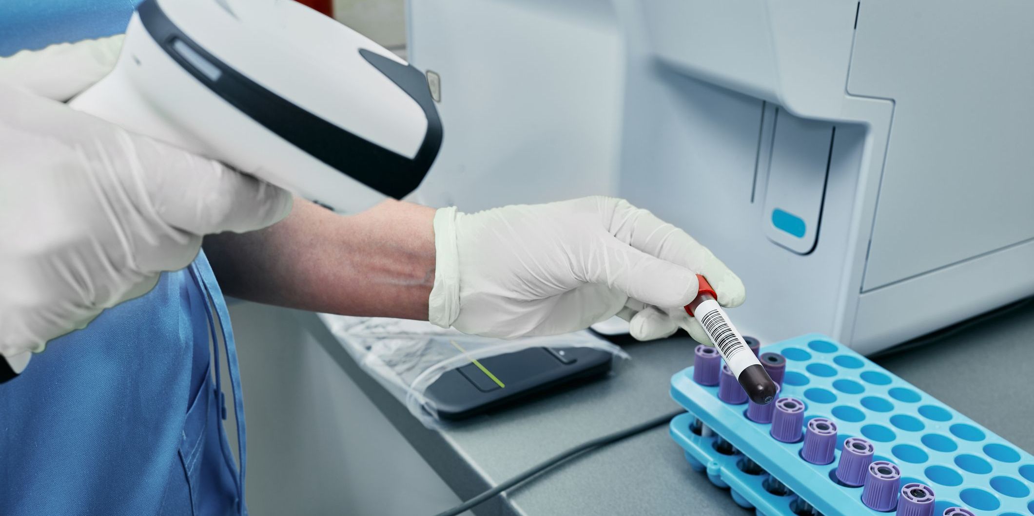 Technology_LR's tweet card. Every sample in your lab is a foundation of discovery and insight, but if your sample management system isn't performing, it can become a barrier rather than a tool. | Ebooks