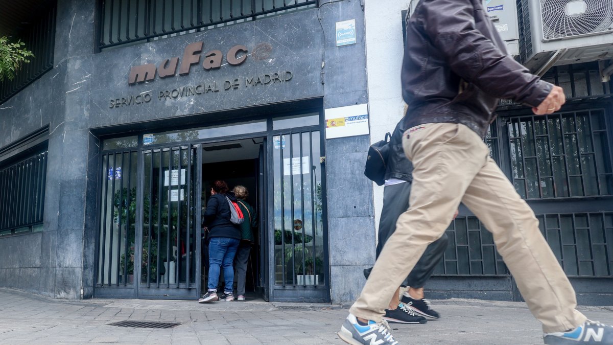 CSIFPRISIONES's tweet card. La posible incorporación a la sanidad pública de Castilla y León de unos 150.000 mutualistas y beneficiarios familiares de Muface, de ellos