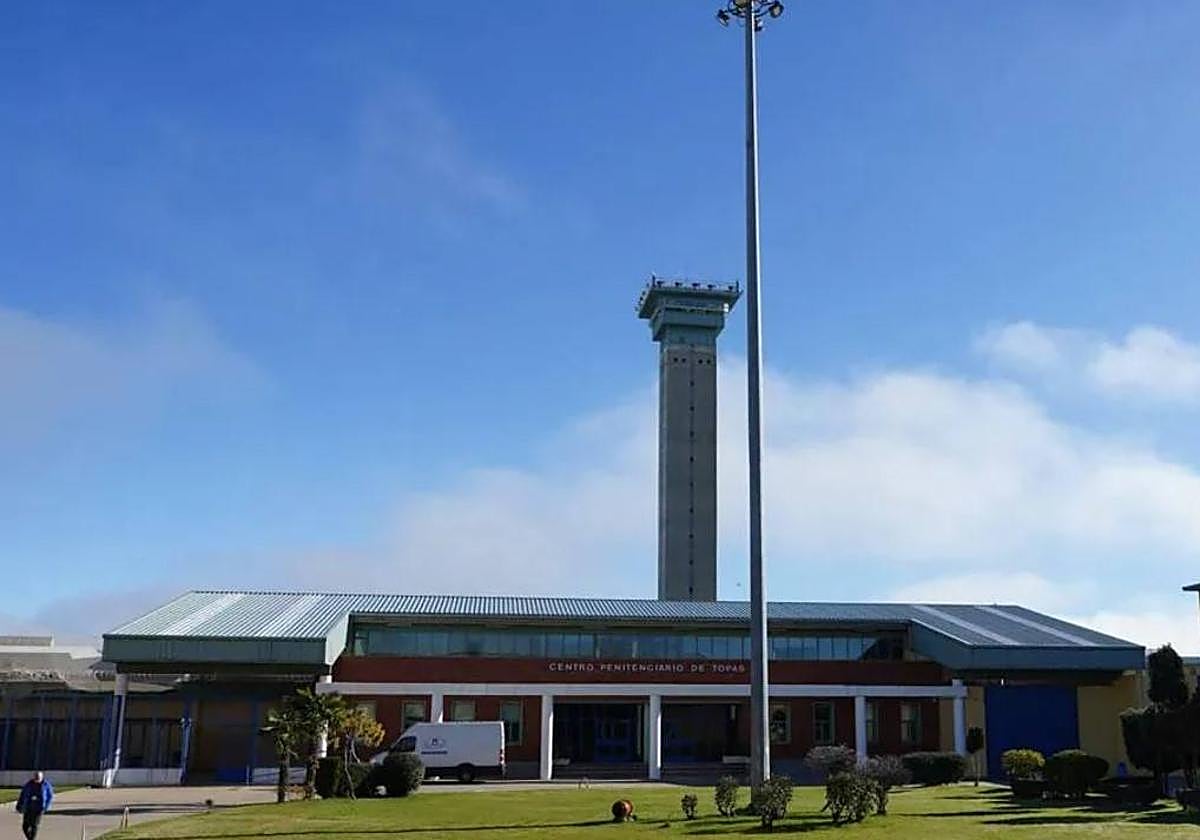 CSIFCPTOPAS's tweet card. «No es un hecho aislado», denuncia CSIF