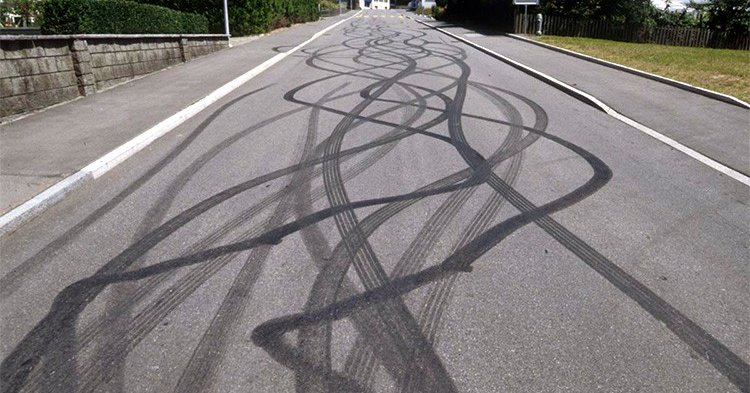 Tweet card summary image