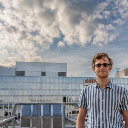 Tweet card summary image