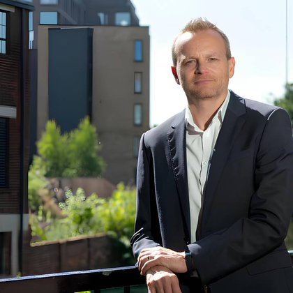 Tweet card summary image