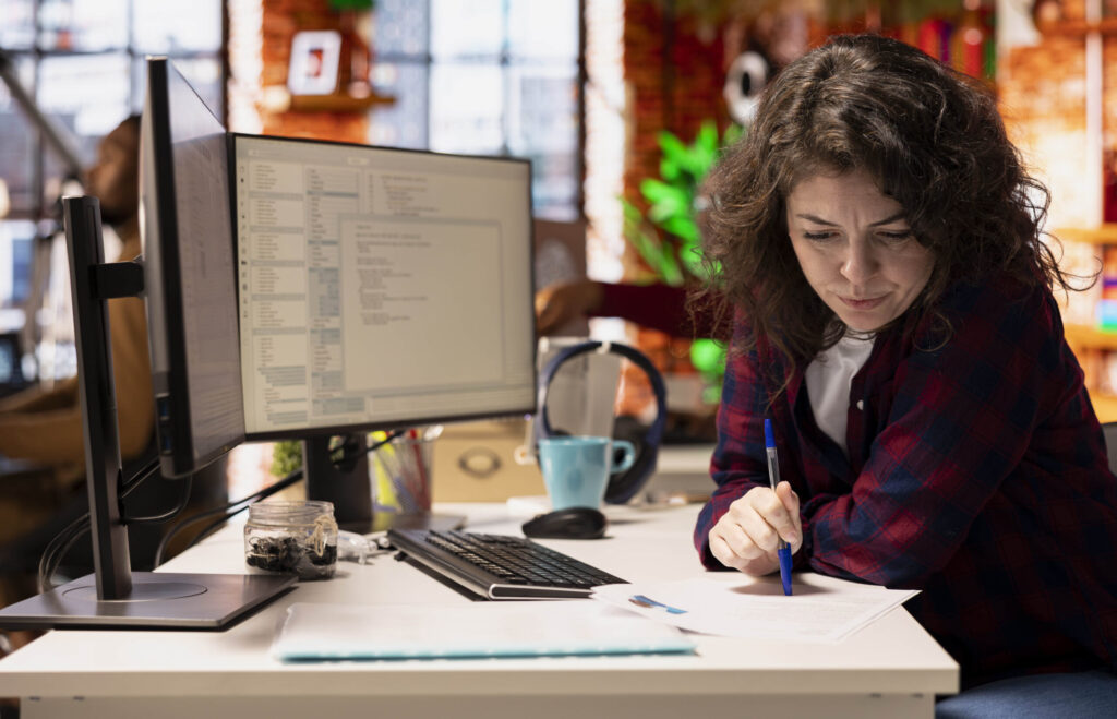 WeDataexpertise's tweet card. Ready to learn Python? Explore this complete guide covering Python IDEs, Jupyter Notebook, and online platforms to help you code smarter, faster, and more efficiently—whether you're a beginner or...