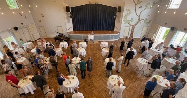 Tweet card summary image