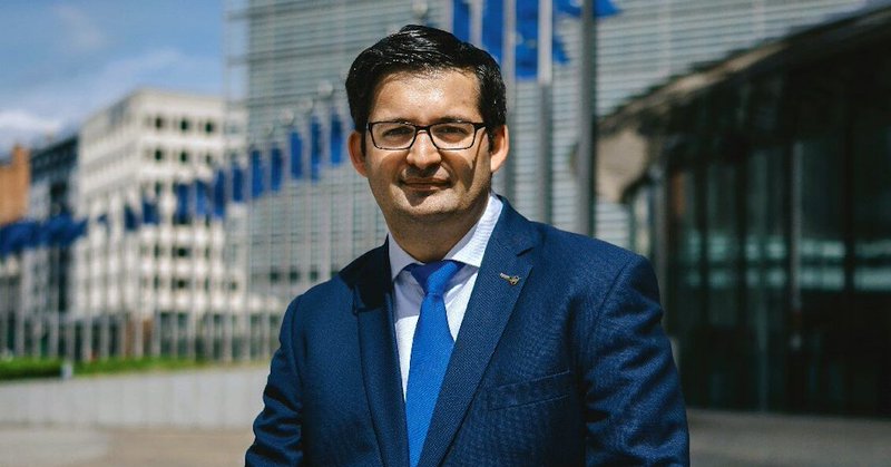 Tweet card summary image