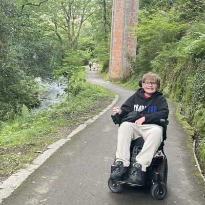 Tweet card summary image