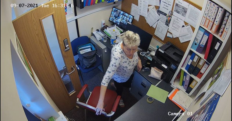 Tweet card summary image