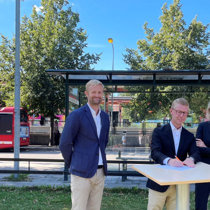 Tweet card summary image