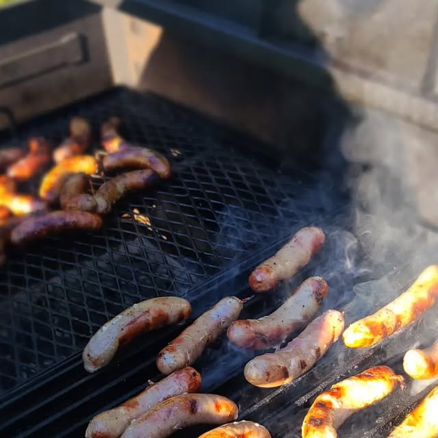 ChrisCakesNW's tweet card. Chris Cakes Northwest (@chriscakesnw) • Instagram photos and videos