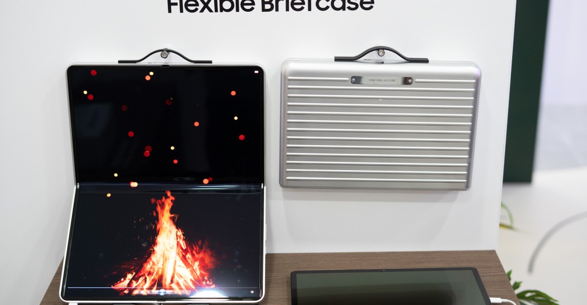 _DailyDoseMedia's tweet card. One briefcase screen to go, please.