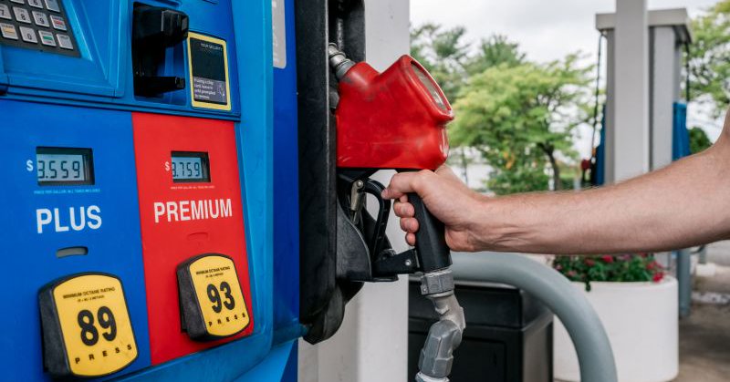 Tweet card summary image