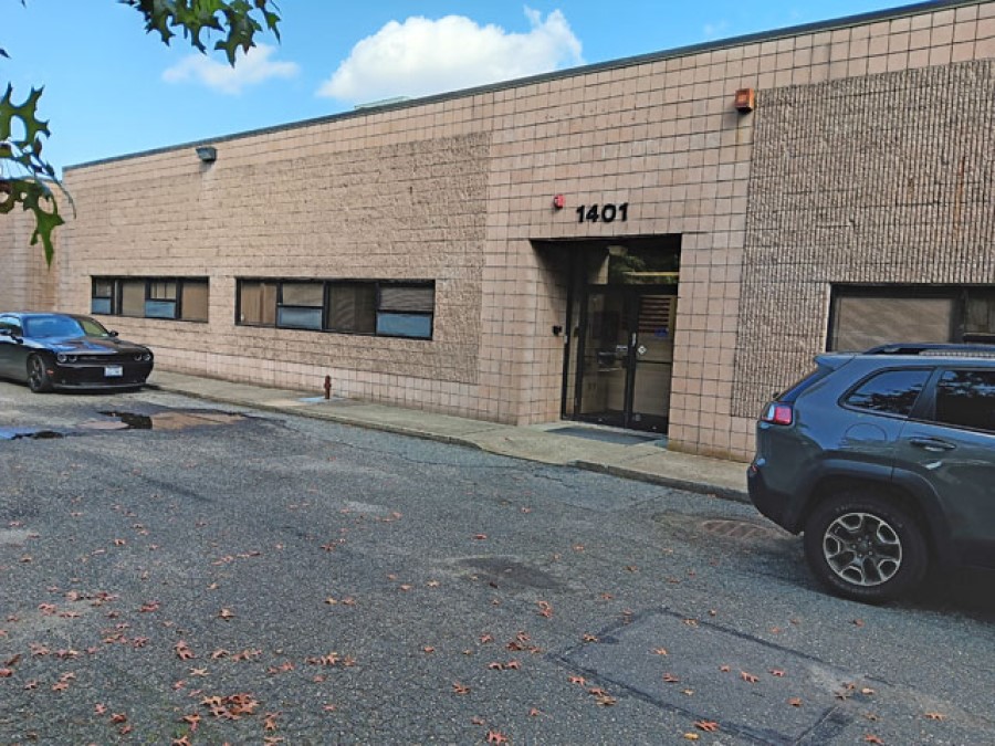 LIBN's tweet card. Ultra Bright Lightz buys a 12,000-sq-ft Holbrook facility to expand its emergency lighting business, increase production capacity and support future growth.