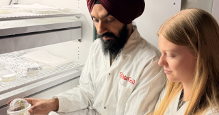 Tweet card summary image