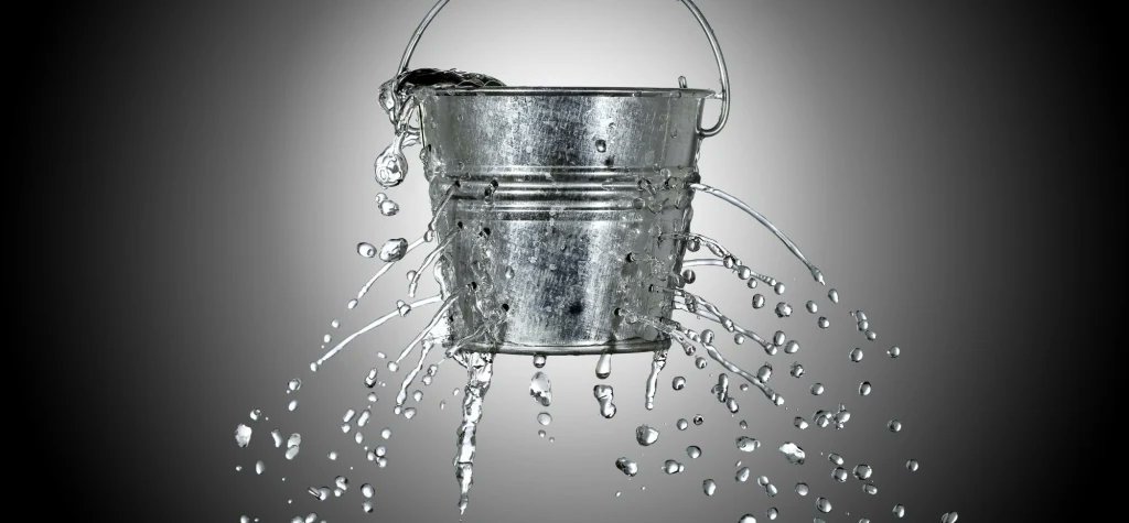 HowFactory's tweet card. If a positive customer experience is why customers will choose your company, know that a poor one will also be the reason they leave.