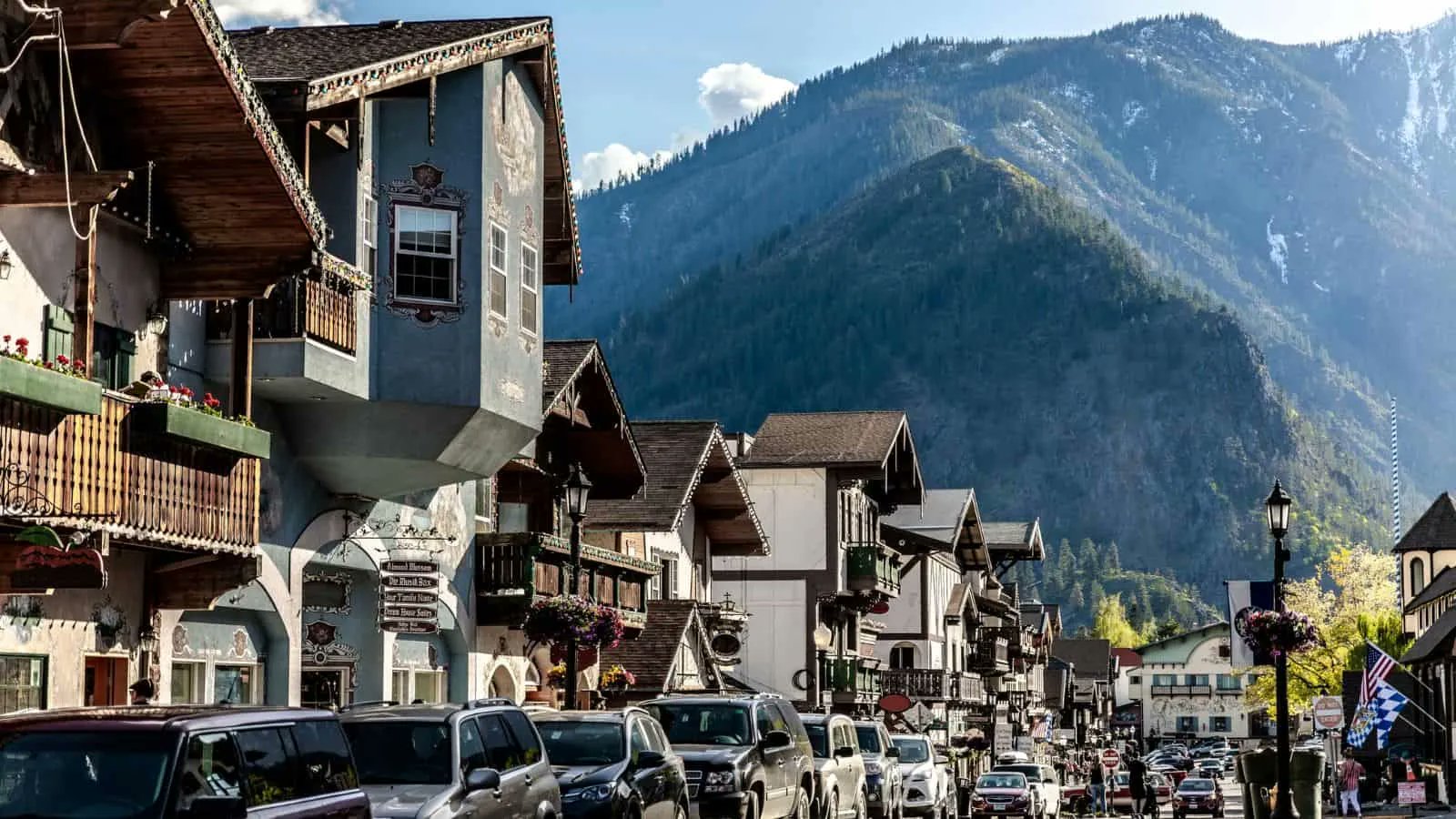 BlogBooty's tweet card. The U.S. is filled with postcard-perfect mountain towns that most tourists never hear about. While destinations like Aspen and Lake Tahoe get plenty of