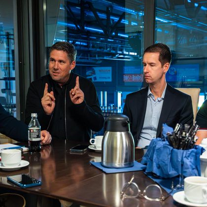 Tweet card summary image