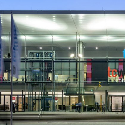 Tweet card summary image