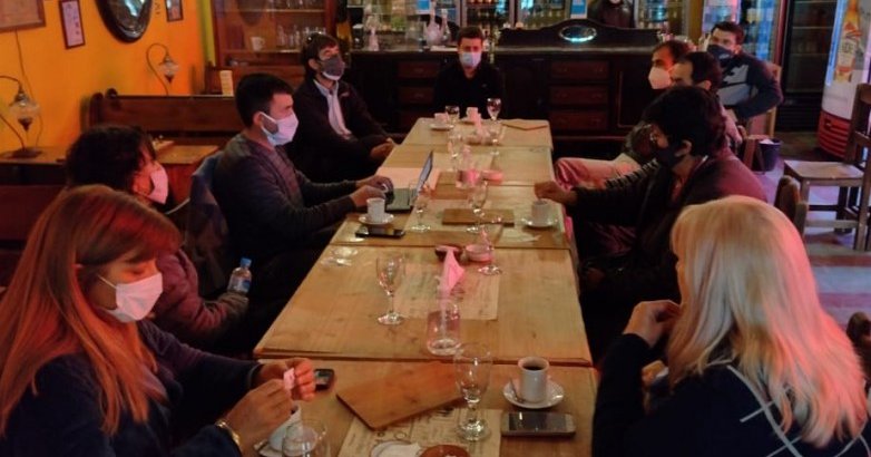 Tweet card summary image