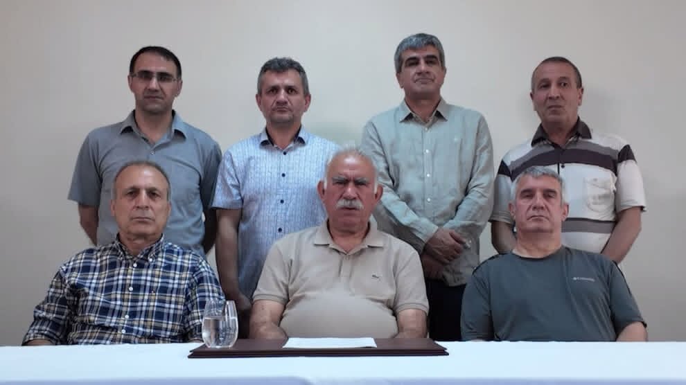 PYD_Rojava's tweet card. أكد القائد آبو أنه من أجل التوصل إلى حل مستدام، من المهم الاعتراف بحقوق الشعب الكردي في إطار القانون، وفتح