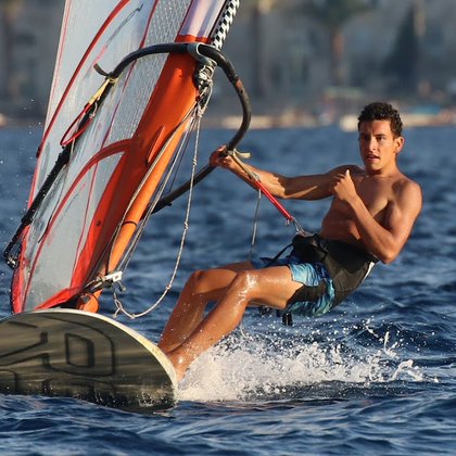 Tweet card summary image