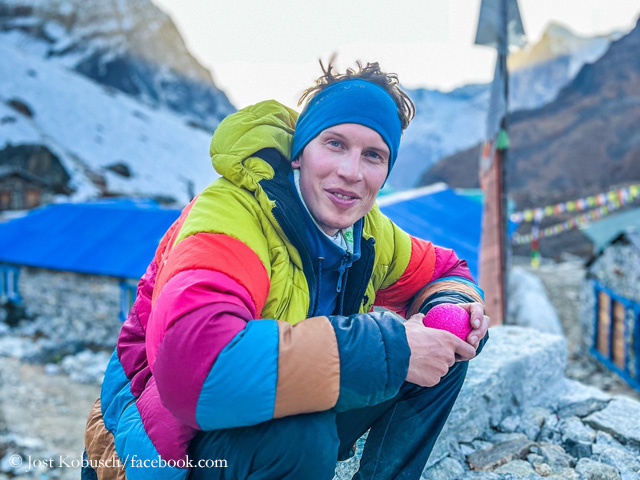 Springinsfeld's tweet card. Wintersonnenwende. Am heutigen Samstag, um 10.19 Uhr Mitteleuropäischer Zeit (9.19 Uhr Weltzeit), hat der kalendarische Winter begonnen . Und das war gleichzeitig der offizielle Startschuss für drei...