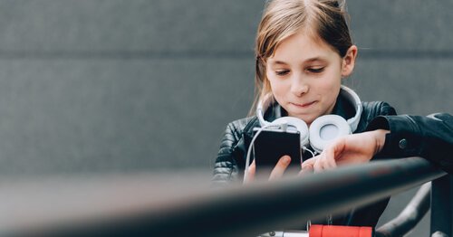 Tweet card summary image