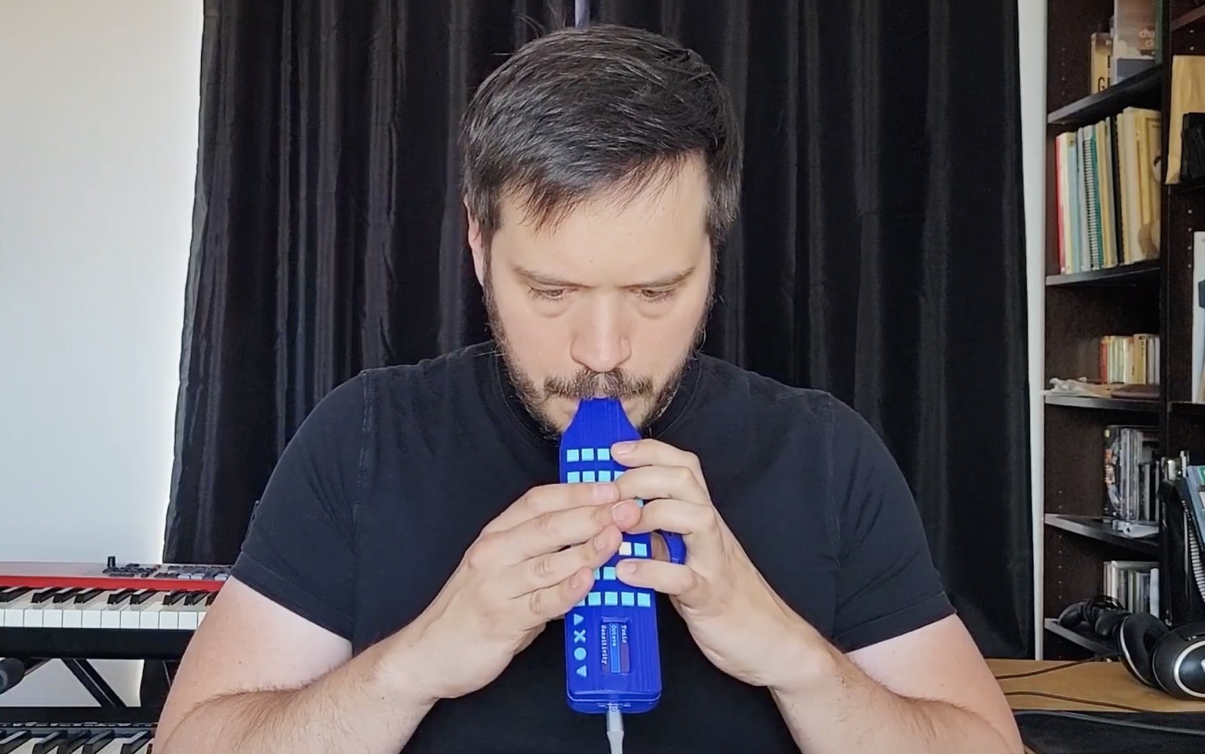 planetarduino's tweet card. The simplest MIDI (Musical Instrument Digital Interface) input devices use good ol’ fashioned buttons: push a button and the device sends a MIDI message to trigger a specific note. But that control...