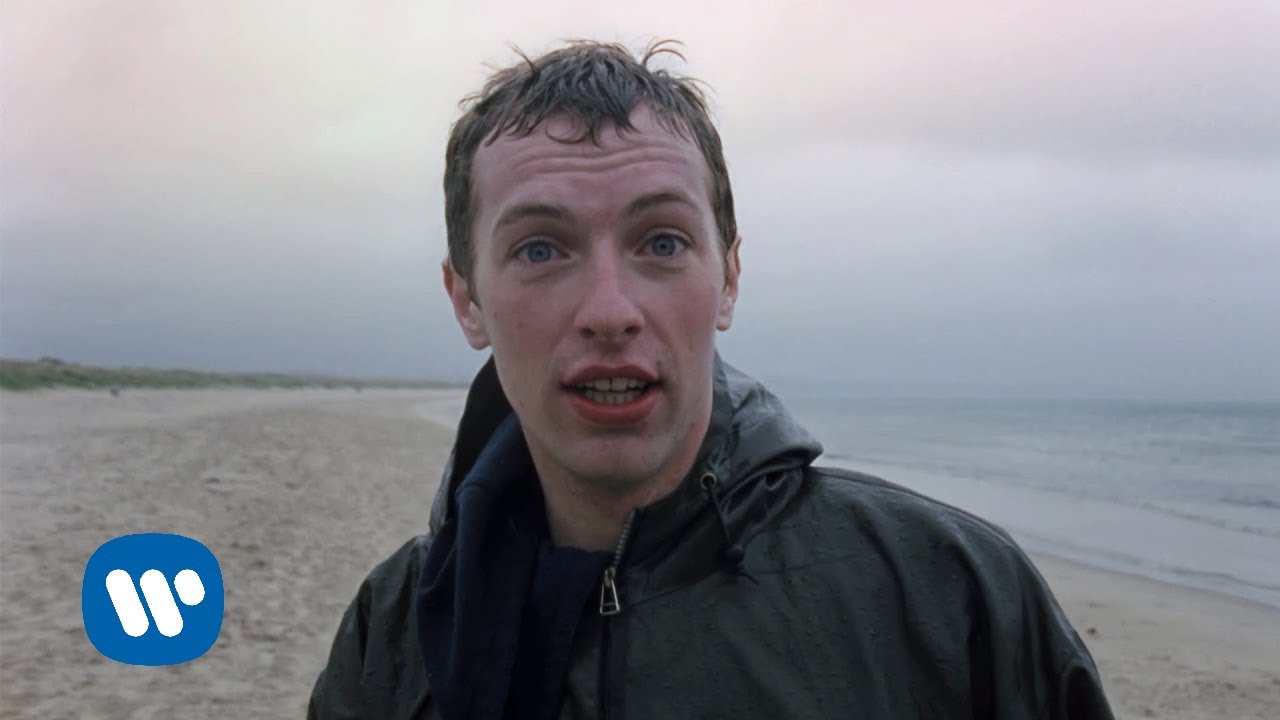 LunaScript_cc's tweet card. Coldplay - Yellow (Official Video)