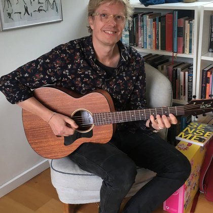 Tweet card summary image