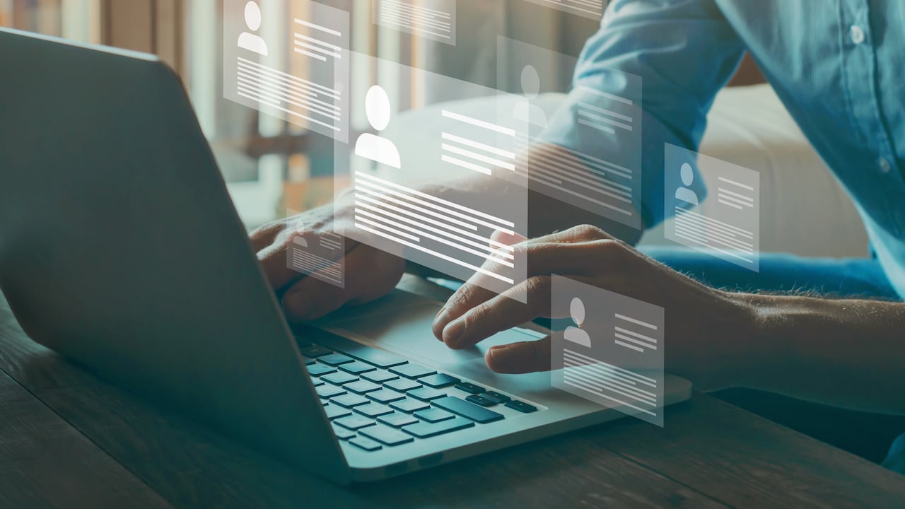 codiversitytech's tweet card. En Colombia, el 80 % de los ejecutivos no contrataría a un candidato que no cumpla con las habilidades blandas requeridas para el puesto.