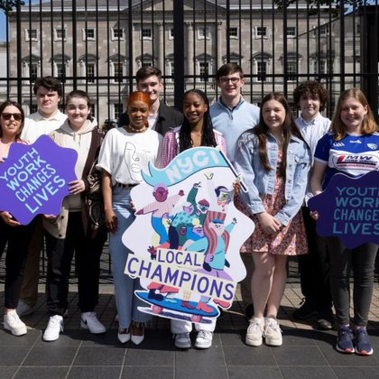 Tweet card summary image