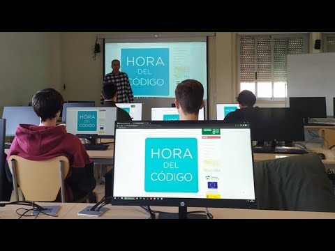 IESCosmeGarcia's tweet card. La Hora del Código