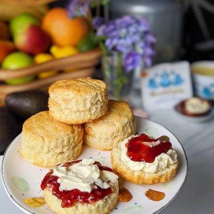 Tweet card summary image