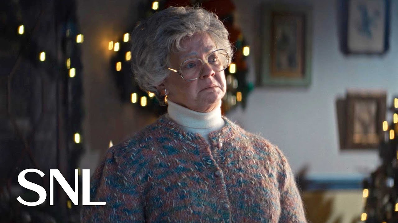 KateOHehir's tweet card. A Helping Hand - SNL