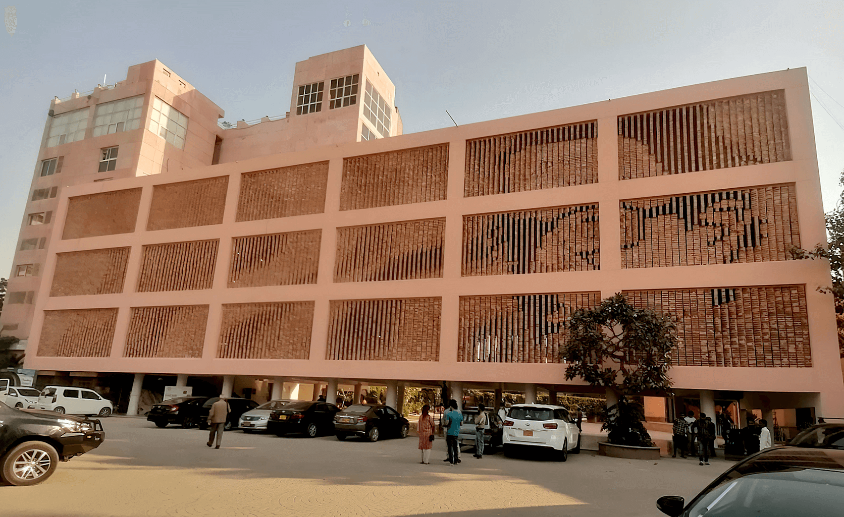 cadsoftdirect's tweet card. The Brick Screen, designed by Muhammad Talha Muftee and Shaikh Abdul Basit for the Arts Council of Pakistan Karachi, reimagines the traditional jali through parametric design. Using Grasshopper, the...