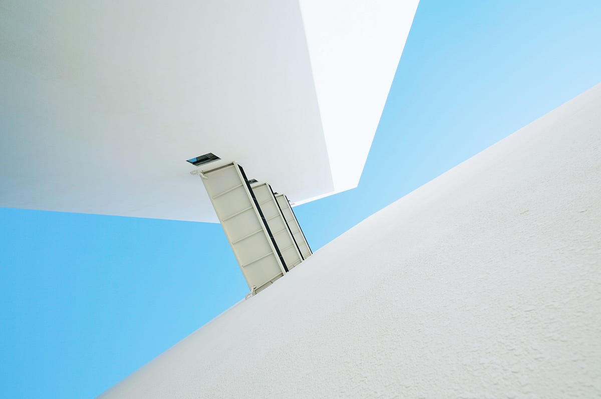 AndroidDev's tweet card. Android samples apps are moving to a pull-request friendly location