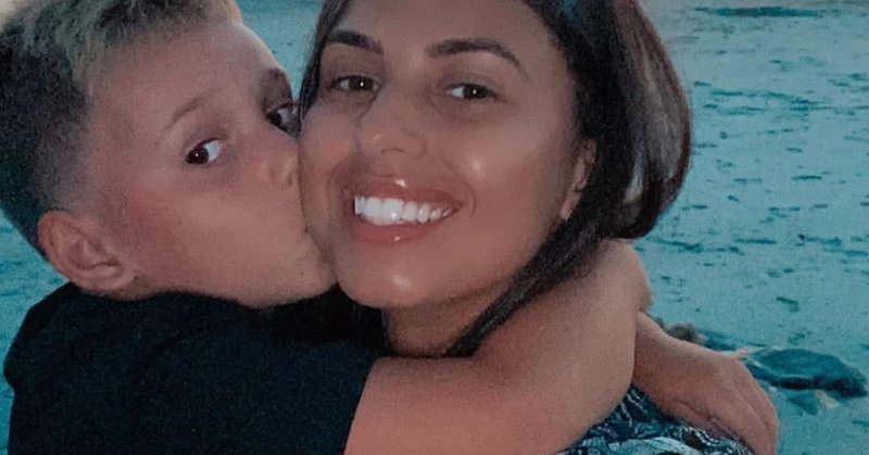 Tweet card summary image