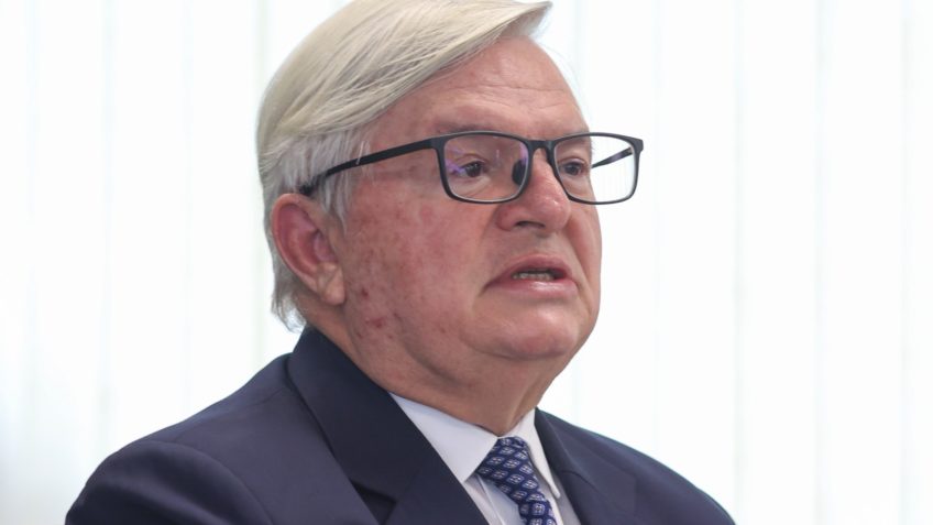 Poder360's tweet card. Herman Benjamin declarou que a realização da conferência em Belém tem um “simbolismo enorme”. Leia no Poder360.