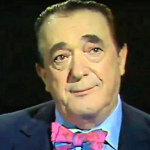 PiperK's tweet card. In this explosive article, French historian Françoise Thom highlights the close relationship between the late financier Jeffrey Epstein and the father of his accomplice Ghislaine, Robert Maxwell, the...