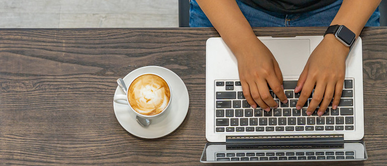 AzulSystems's tweet card. A survey of 2,039 Java professionals surfaces a shift in Java platform preferences including cost, uncertainty and restrictive concerns.