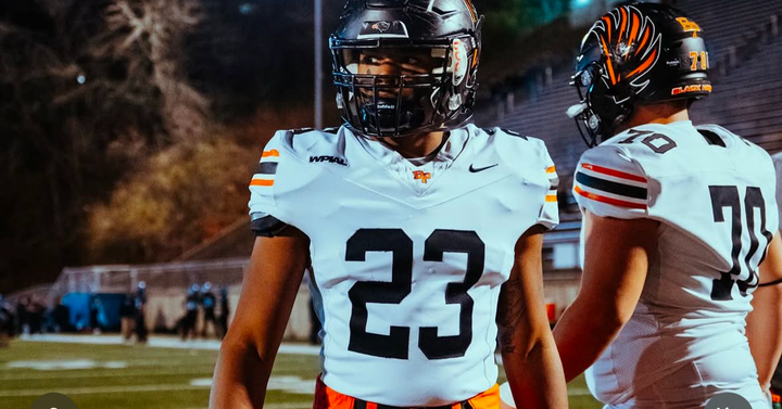 Tweet card summary image