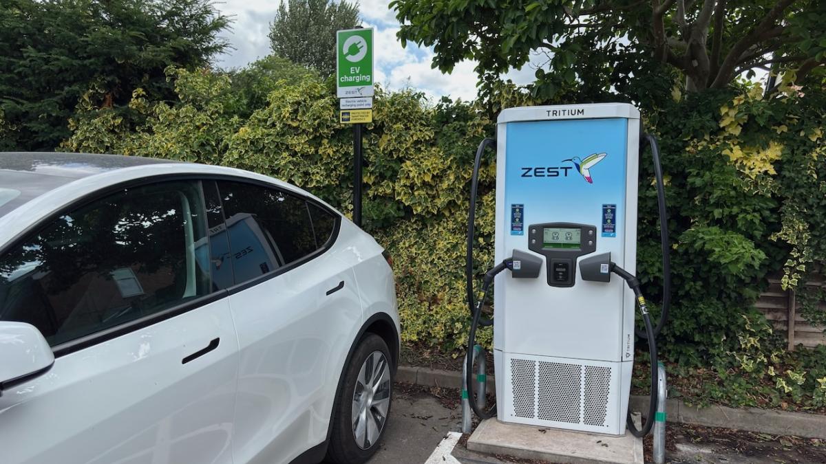 zap_map's tweet card. Hounslow Council has appointed Zest to deliver a new network of rapid electric vehicle (EV) charging infrastructure across the borough.The contract is one...