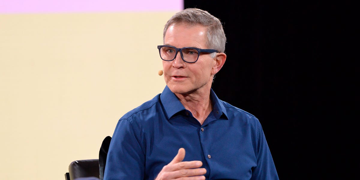 TechInsider's tweet card. Roblox CEO David Baszucki said that it was "hard to get to a position where you can understand all of those research papers."