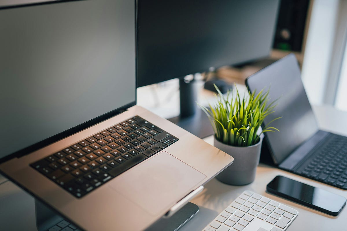 onix_react's tweet card. The React ecosystem continues to evolve at a blistering pace, with major updates touching everything from core frameworks to crucial…