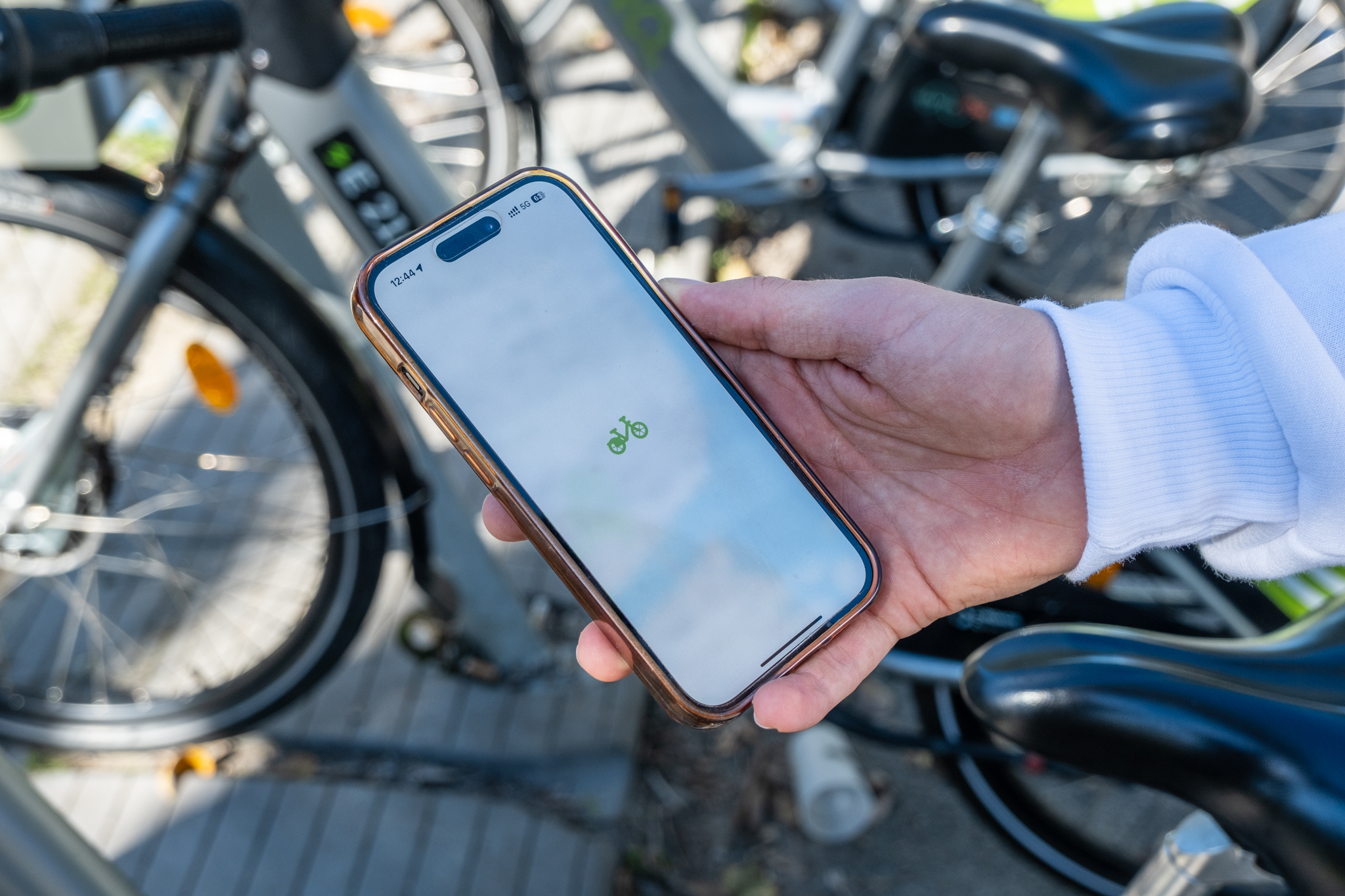 direitosdig's tweet card. A EMEL tentou bloquear as aplicações alternativas da GIRA enquanto lançou uma grande actualização à app oficial. Embora esta nova versão prometa maior estabilidade, continua a apresentar os mesmos...