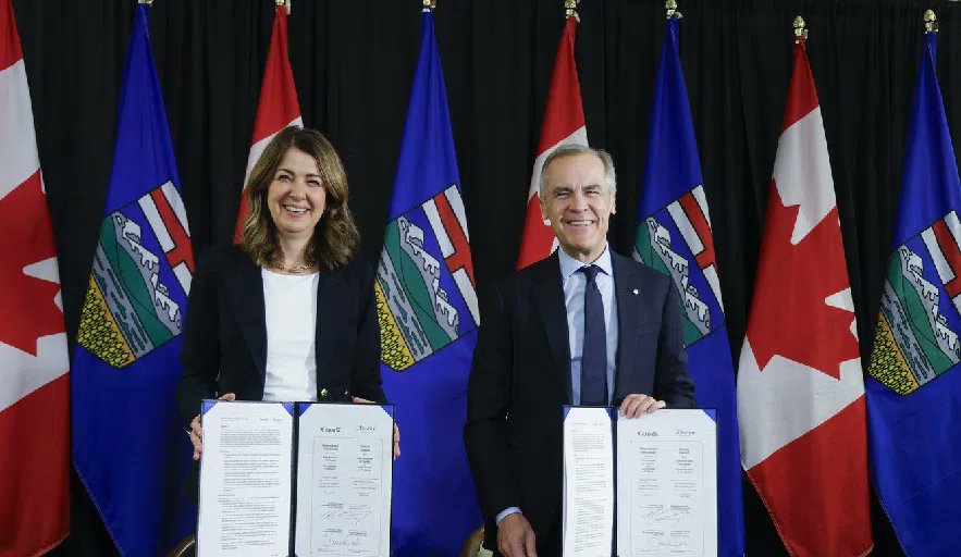 CKOMNews's tweet card. The Gitga’at First Nation says that they presented Rajan Sawhney with scientific and historical evidence affirming there is no proven method for recovering bitumen spills on B.C.'s north coast.