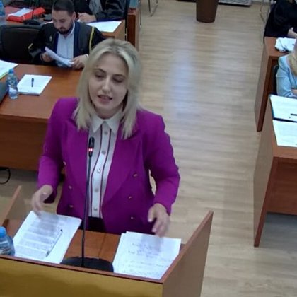 Tweet card summary image