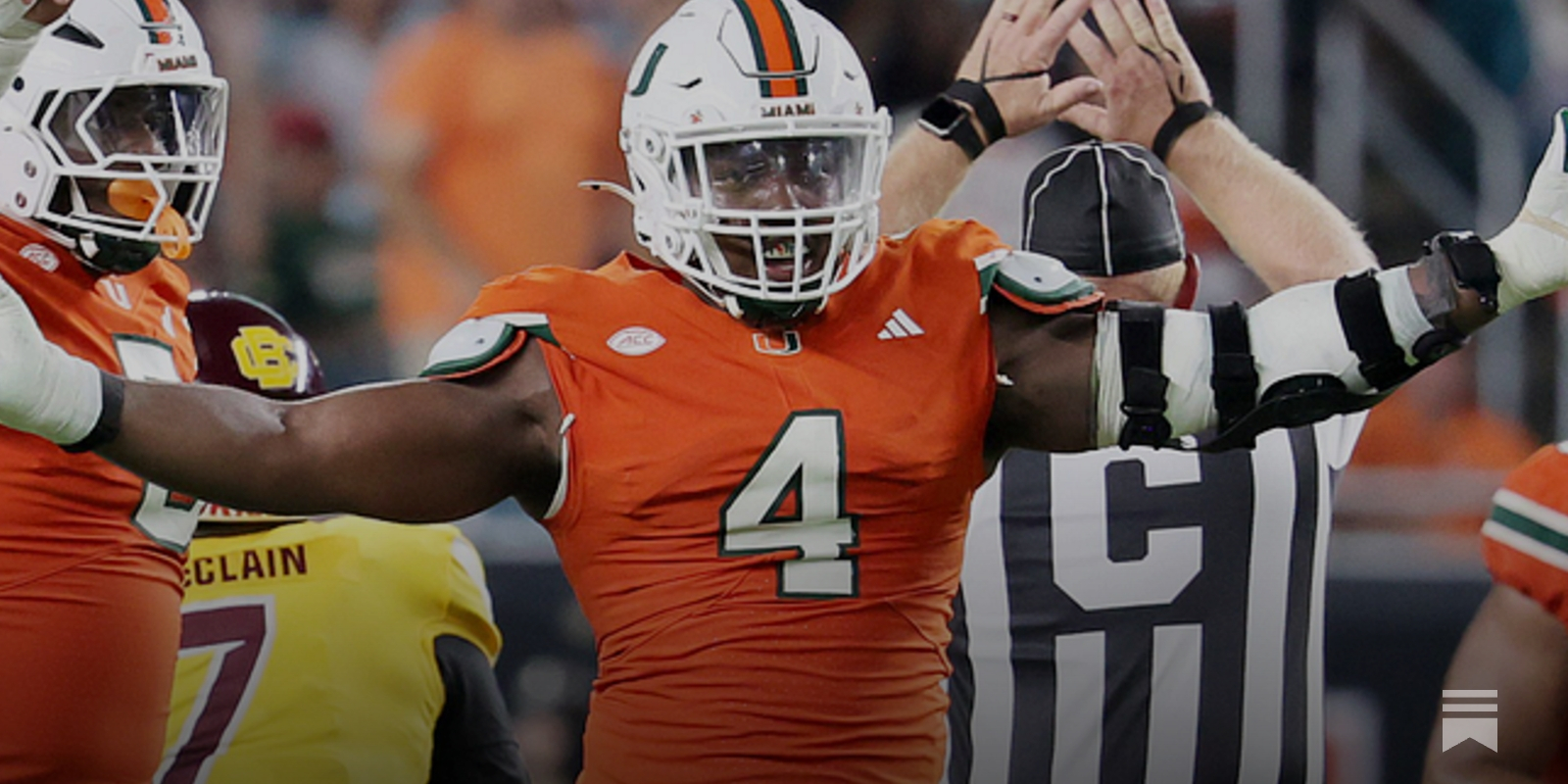 zhangzhang_play's tweet card. Image 1: EDGE Rueben Bain Jr (4), my highest graded EDGE prospect in the 2026 NFL draft class