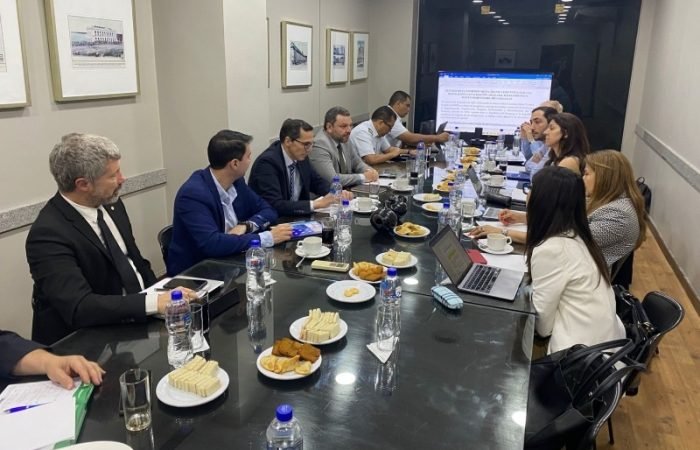 Paraguay y Argentina reactivan la Comisión Mixta Técnica Ejecutiva y  avanzan hacia una mayor estandarización técnica para garantizar la  navegabilidad del río Paraguay